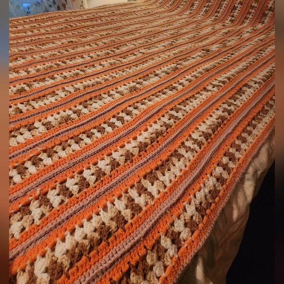Vintage Handmade Crochet Blanket - Picture 4 of 11